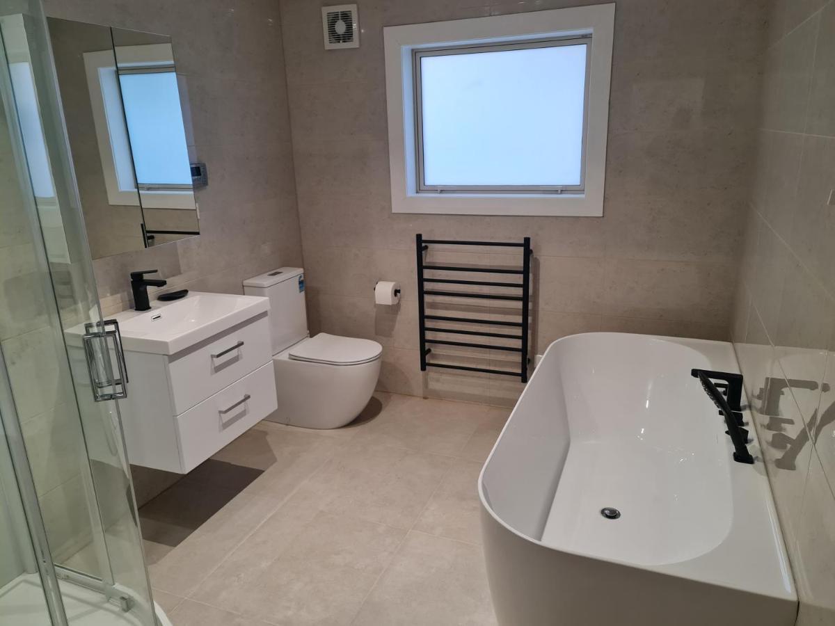 Brand New Home - Central Мастертон Екстер'єр фото