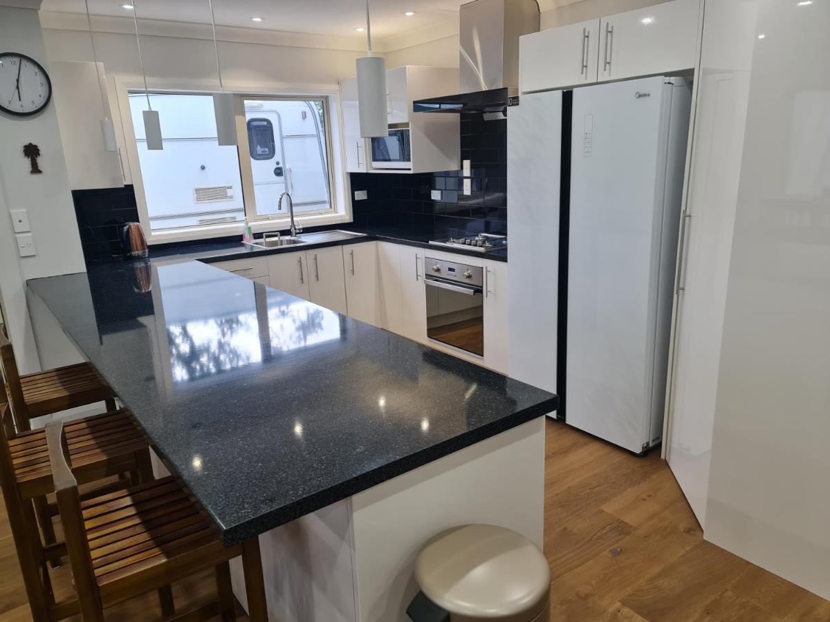 Brand New Home - Central Мастертон Екстер'єр фото