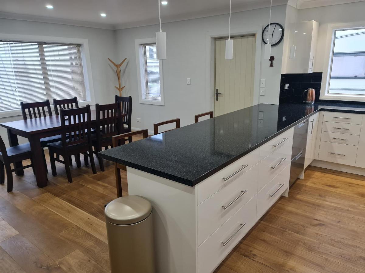 Brand New Home - Central Мастертон Екстер'єр фото